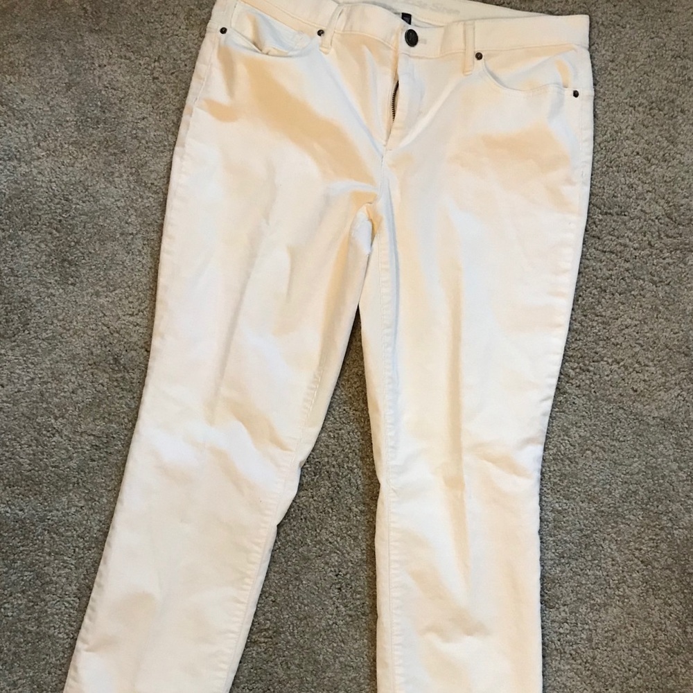 Mid rise corduroy pants
